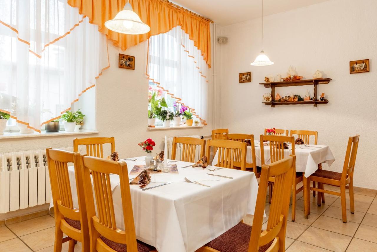Hotel Carola Olbernhau Bagian luar foto