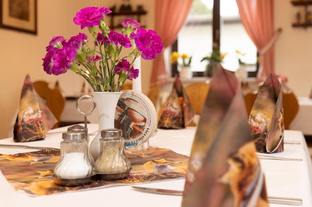 Hotel Carola Olbernhau Bagian luar foto