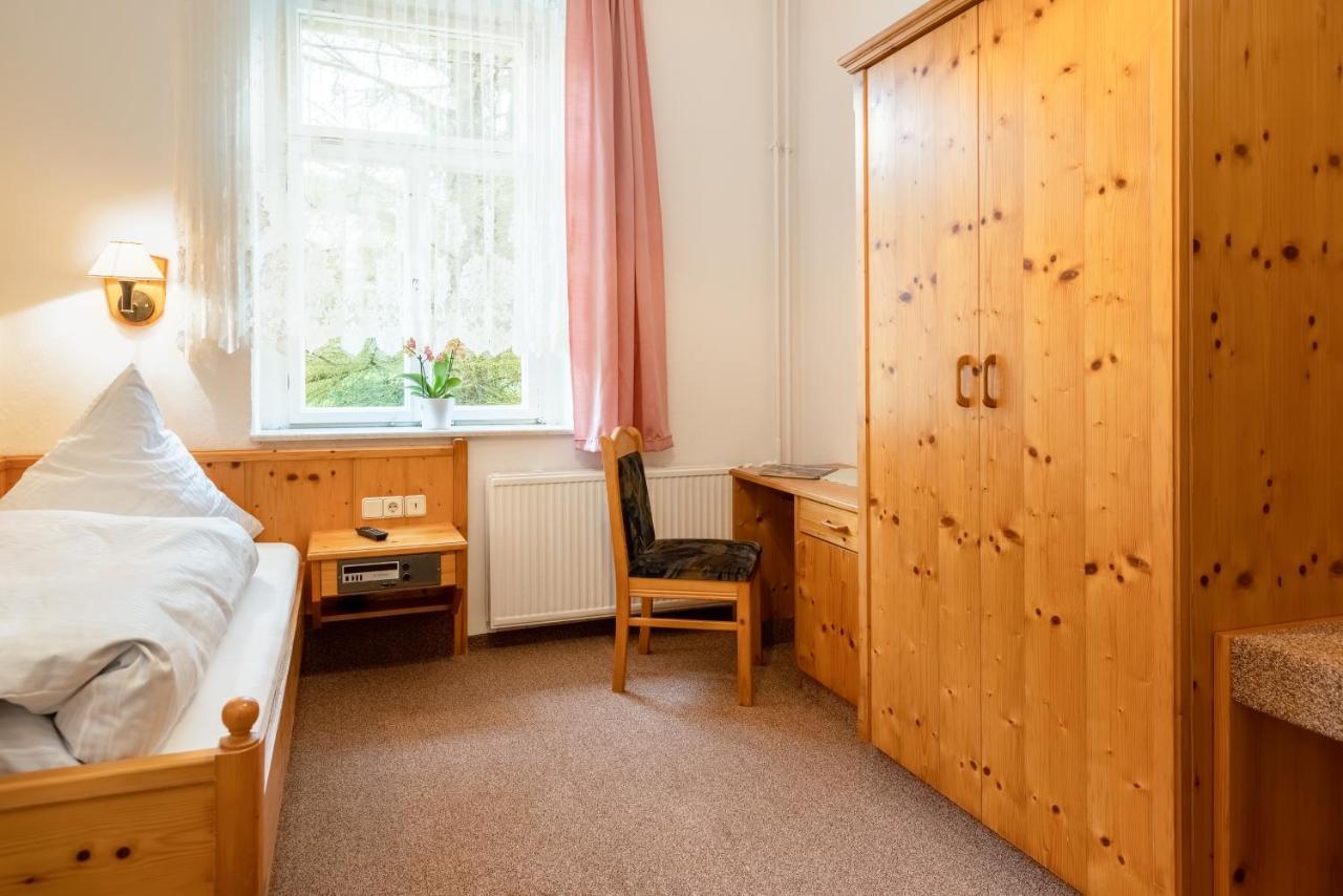 Hotel Carola Olbernhau Bagian luar foto